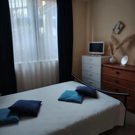 санта марина-сладка къща Apartment
